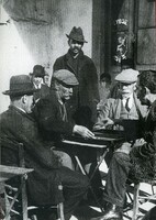 Στο καφενείο Κανάρη, Χαλάνδρι, 1928